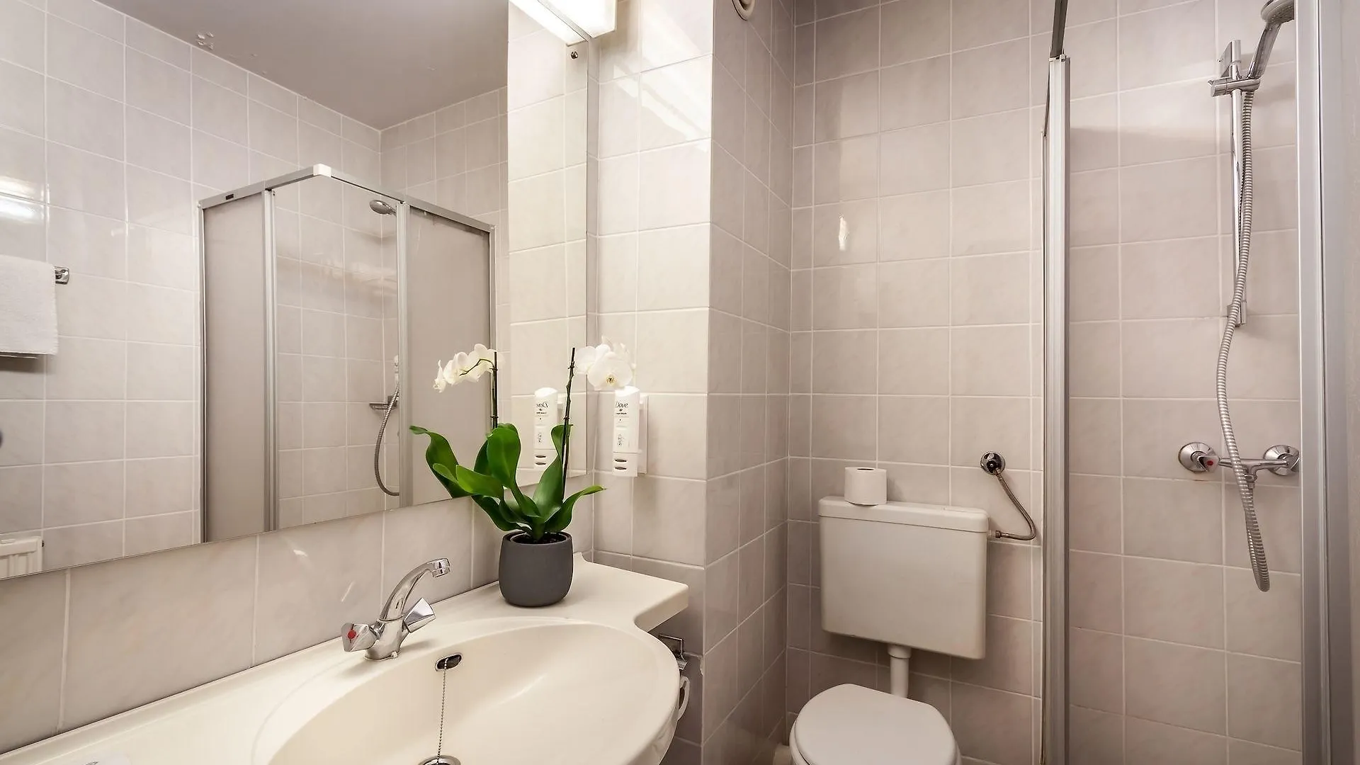 Go Cracow Resort Krakow 3*,